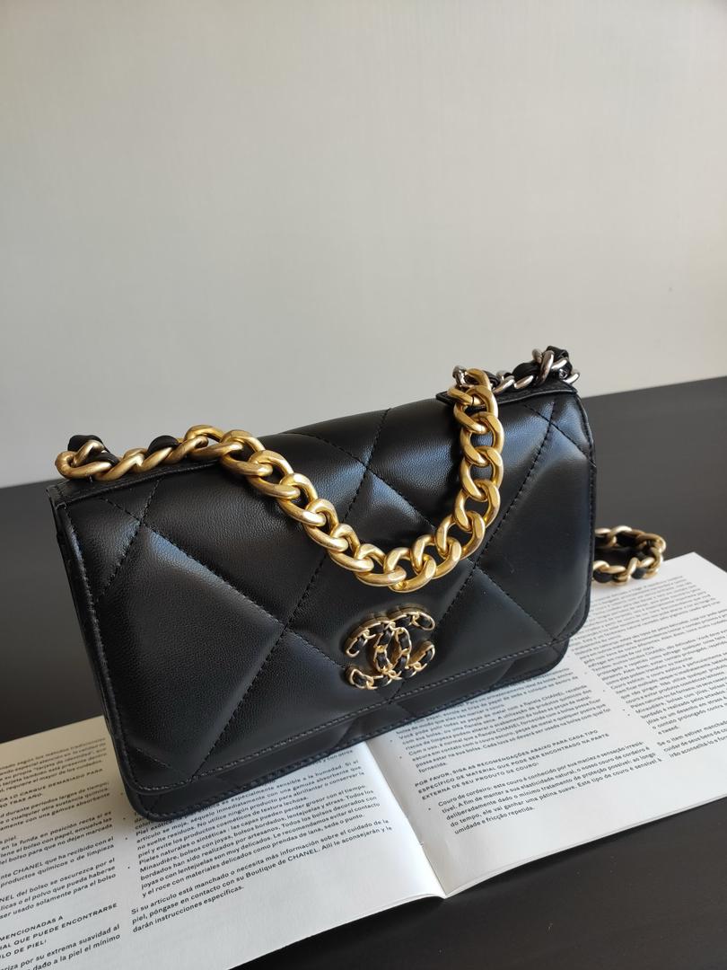 19 ウォレット オン チェーン WOC バッグ