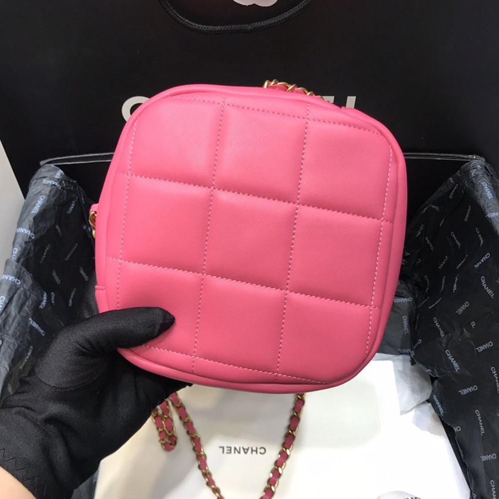 ラムスキン ダイヤモンドカット ピンクバッグ